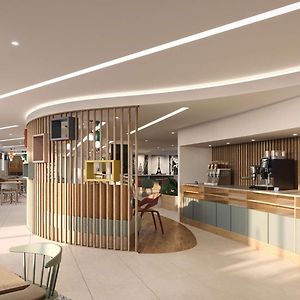 Hampton By Hilton Paris Charles De Gaulle Airport